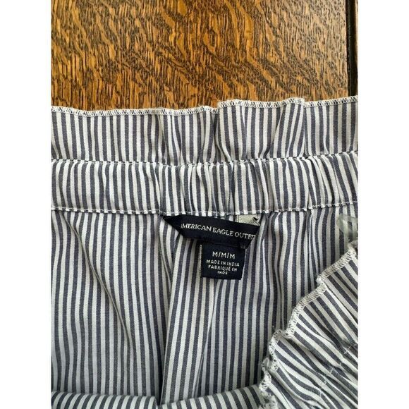 AMERICAN EAGLE OUTFITTERS Sz M Blue Pin Striped Top 3/4 Tie Sleeves Excellent - Picture 3 of 5